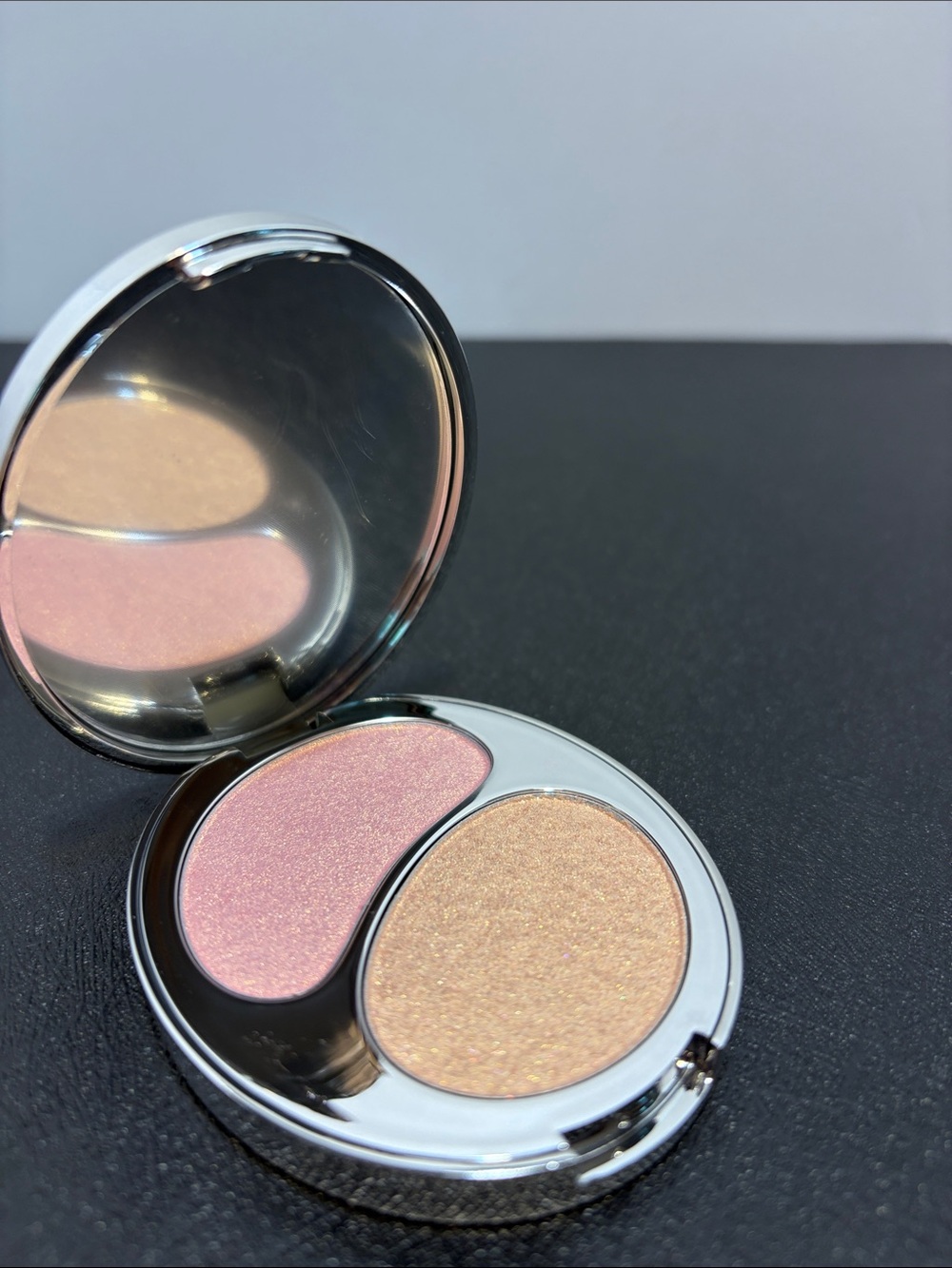Radiant Duo Highlighter 02 rosegold solar